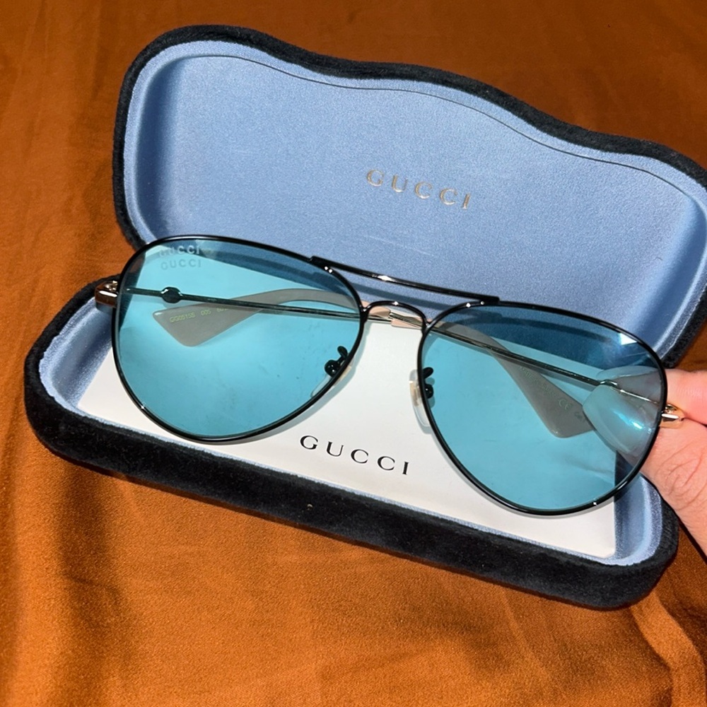 Gucci aviator frame sunglasses 🔥🔥